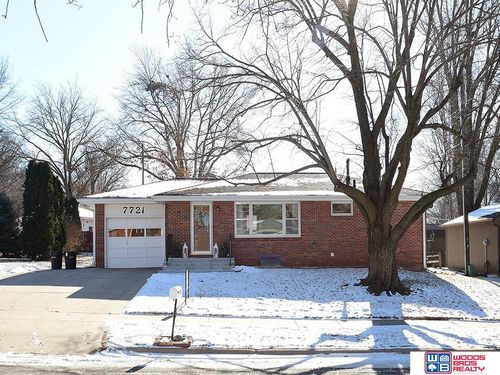 7721 Broadview Drive, Lincoln, NE, 68505 | Card Image