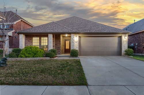 912 Lake Cypress Ln, Little Elm, TX, 75068-1317 | Card Image