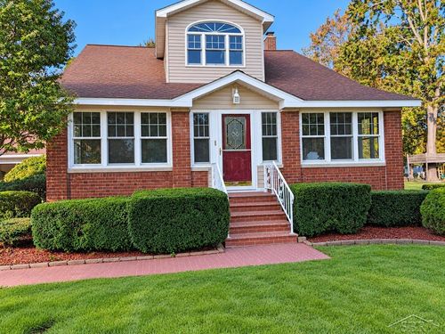 313 N Grove Street, Standish, MI, 48658 | Card Image