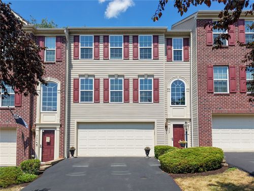 267 Corey Dr, Gibsonia, PA, 15044-9179 | Card Image