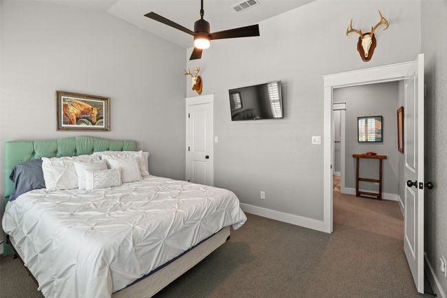 321 Kenyon Ct, House other with 4 bedrooms, 4 bathrooms and null parking in Granbury TX | Image 35