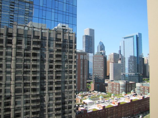 2406 - 530 N Lake Shore Drive, Condo with 1 bedrooms, 1 bathrooms and 1 parking in Chicago IL | Image 4