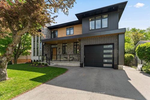 251 Aldercrest Ave, Hamilton, ON, L9B1L7 | Card Image