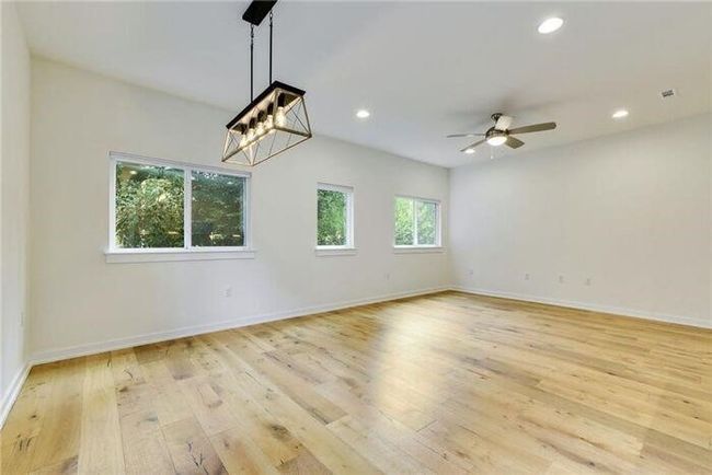 UNIT-45 - 6800 Menchaca Rd, Condo with 3 bedrooms, 3 bathrooms and 2 parking in Austin TX | Image 10