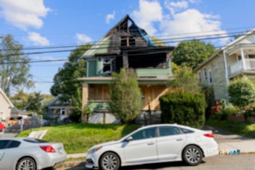 119 Hobart St, Meriden, CT, 06450-4321 | Card Image