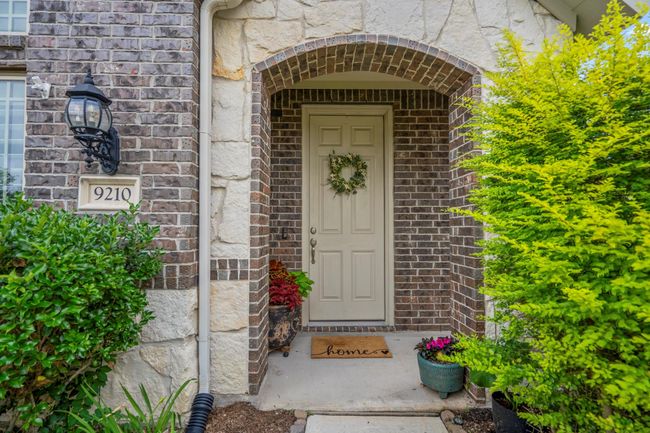 9210 Monarch Field Ln, House other with 4 bedrooms, 3 bathrooms and 3 parking in Cypress TX | Image 4