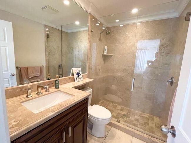 2502 Fairway Dr N, Condo with 3 bedrooms, 4 bathrooms and null parking in Jupiter FL | Image 9