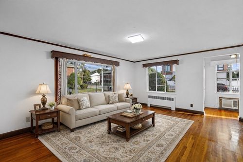 0-176 River St, Waltham, MA, 02453-6513 | Card Image