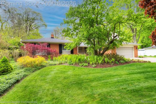 3540 Tothill Dr, Troy, MI, 48084-1046 | Card Image