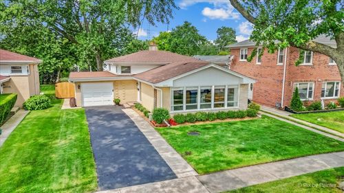 9310 Mansfield Ave, Morton Grove, IL, 60053-1506 | Card Image