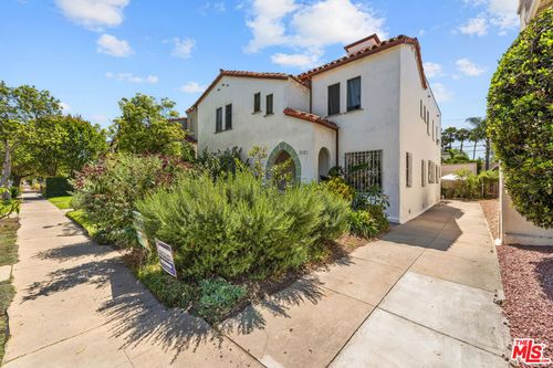 8130 Blackburn Avenue, Los Angeles, CA, 90048 | Card Image