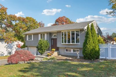 21 Greenwich Road, House other with 4 bedrooms, 2 bathrooms and null parking in Smithtown NY | Image 1