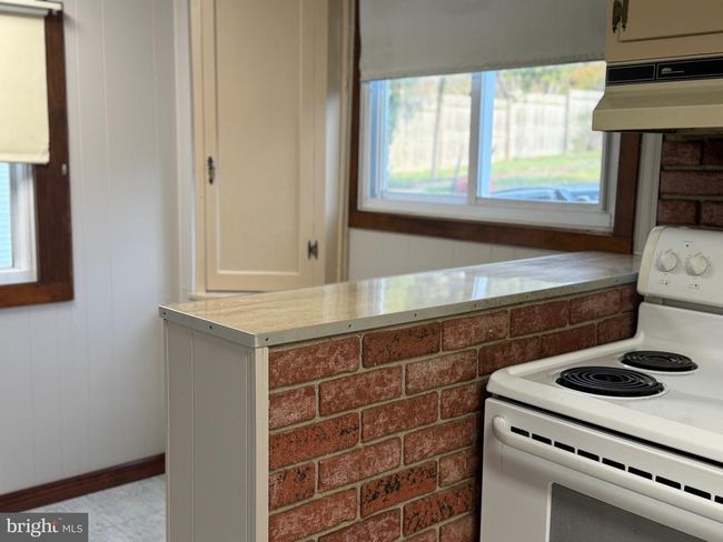 421 Moore St, House other with 3 bedrooms, 2 bathrooms and null parking in HUNTINGDON PA | Image 10