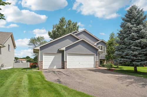 10601 Able St Ne, Blaine, MN, 55434-4528 | Card Image