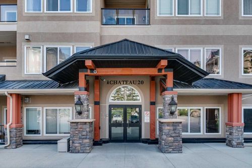 341-20 Discovery Ridge Close Sw, Calgary, AB, T3H5X4 | Card Image