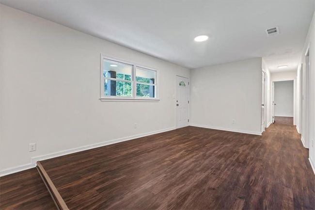 2091 Chestnut Log Dr, House other with 3 bedrooms, 2 bathrooms and null parking in Lithia Springs GA | Image 4