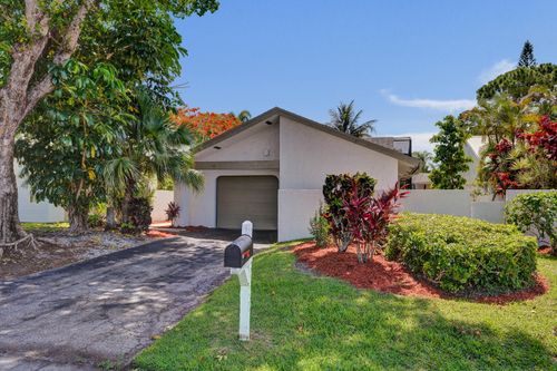 820-820 Nw 21st Way, Delray Beach, FL, 33445-2627 | Card Image