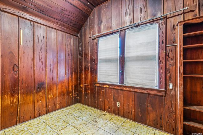 164-30 77 Th Rd, House other with 2 bedrooms, 1 bathrooms and null parking in Fresh Meadows NY | Image 14