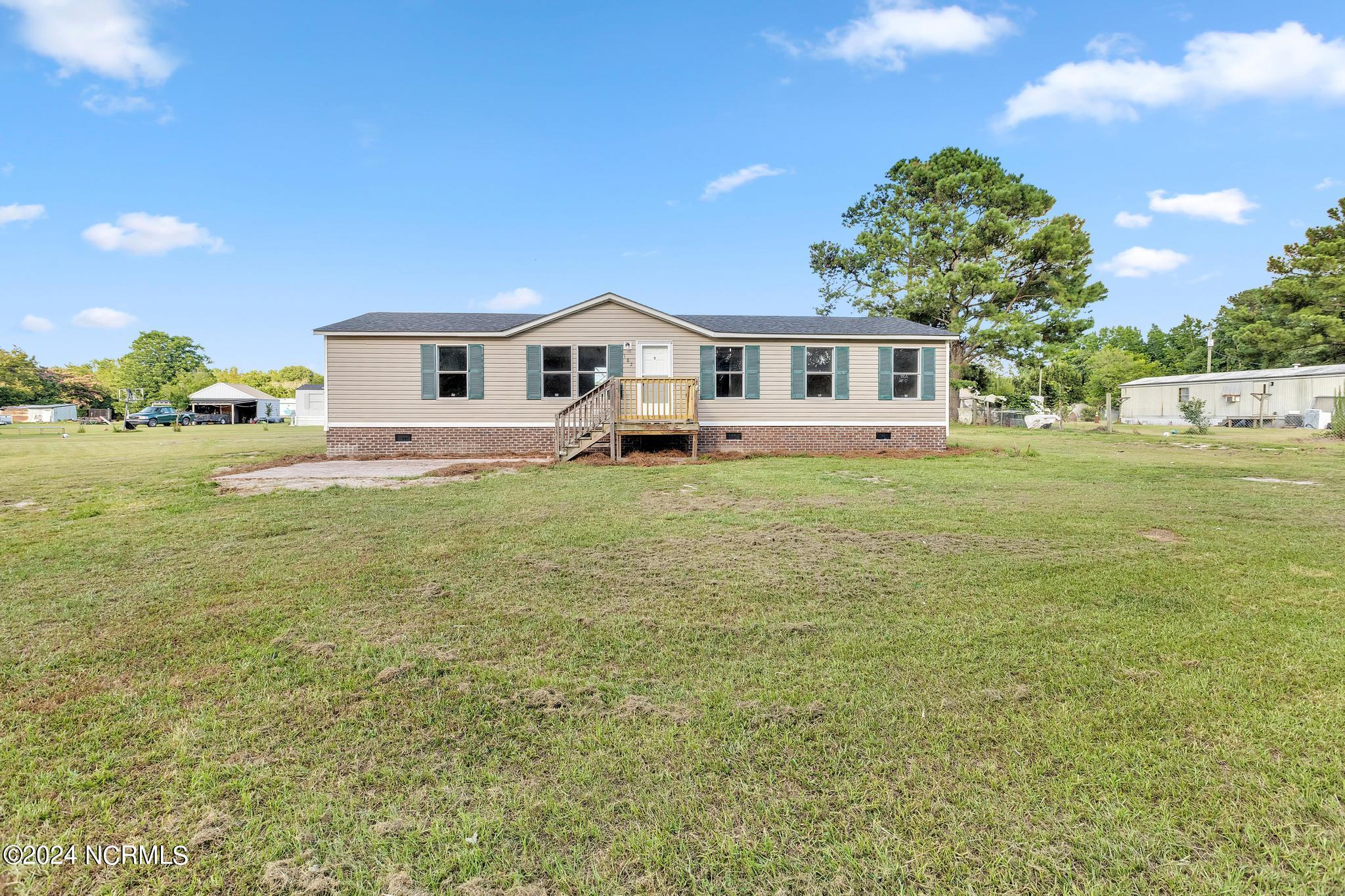 Paradise Ln, Beulaville, NC 28518