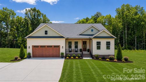 121 Juniper Rd, Mooresville, NC, 28115-8217 | Card Image