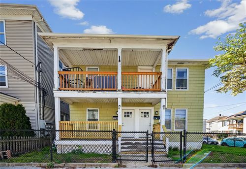 103 Valley St, Central Falls, RI, 02863-1840 | Card Image