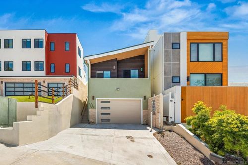 1243 Van Nuys St, San Diego, CA, 92109 | Card Image