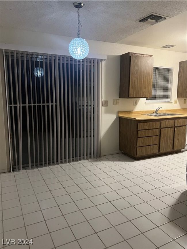 1328 Falling Leaf Ln, House other with 2 bedrooms, 2 bathrooms and null parking in Las Vegas NV | Image 4