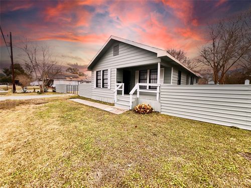 925 Cedar Dr, La Marque, TX, 77568-4309 | Card Image