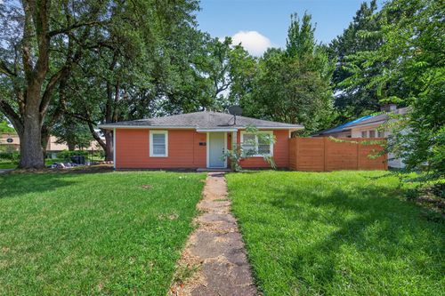 1401 Glen Oak Pl, Shreveport, LA, 71103-3813 | Card Image