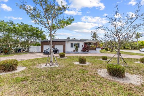 6690 Miramar Pkwy, Miramar, FL, 33023-3882 | Card Image