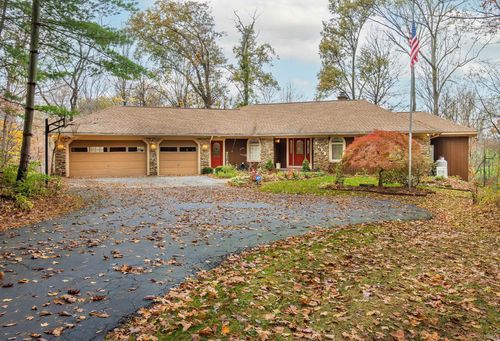 4128 E Fox Run Dr, Vincennes, IN, 47591-9047 | Card Image