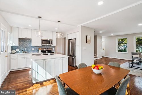 4642 31st Rd S, ARLINGTON, VA, 22206-1602 | Card Image