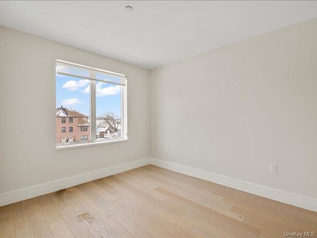 156 Beach 5 Th St, Home with 0 bedrooms, 1 bathrooms and null parking in Far Rockaway NY | Image 38
