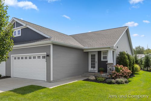 13648 Legends View Ct, Holland, MI, 49424-9466 | Card Image