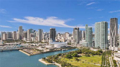 2907-900 Biscayne Blvd, Miami, FL, 33132-1566 | Card Image