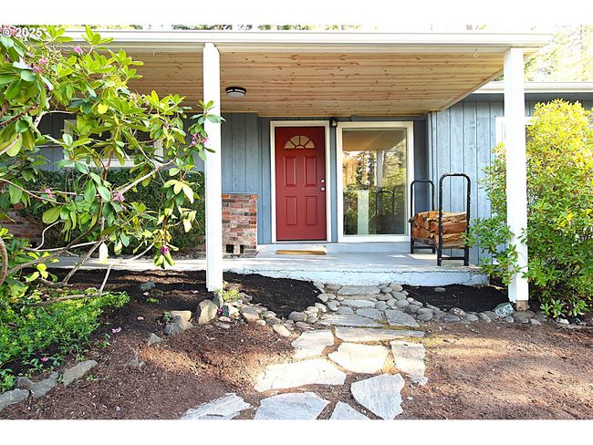 1400 W 40 Th Ave, House other with 3 bedrooms, 2 bathrooms and 1 parking in Eugene OR | Image 4