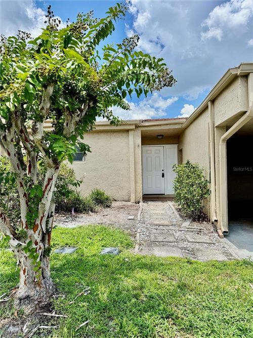 633 Desoto Dr, CASSELBERRY, FL, 32707-5703 | Card Image