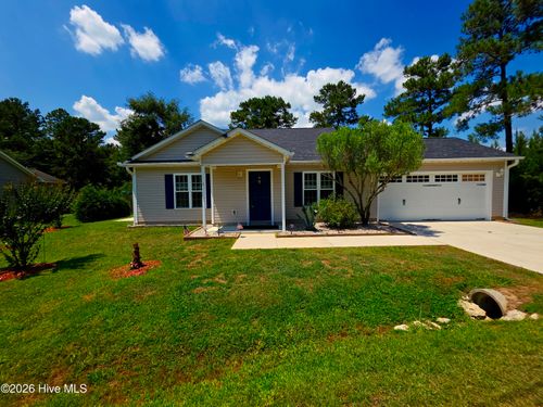 200 Sweet Gum Ln, Richlands, NC, 28574-8408 | Card Image