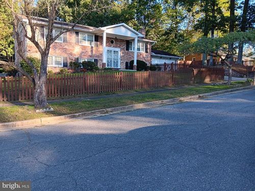 7300 Roselynn Ln, CLINTON, MD, 20735-1340 | Card Image