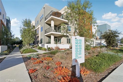 129 Baluster, Irvine, CA, 92618 | Card Image