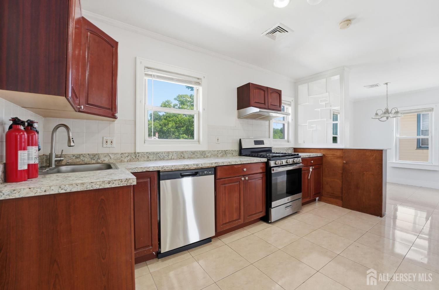 Residential Lease in Middlesex 3