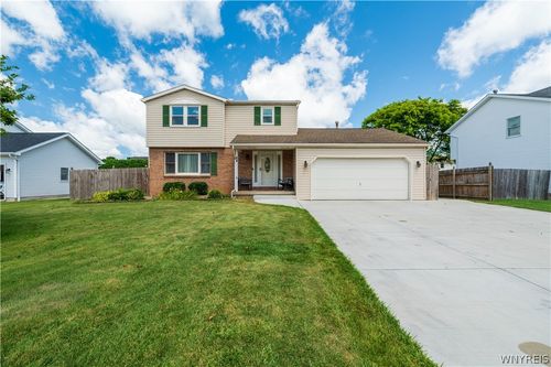 24 Grafton Ct, Lancaster, NY, 14086-2361 | Card Image