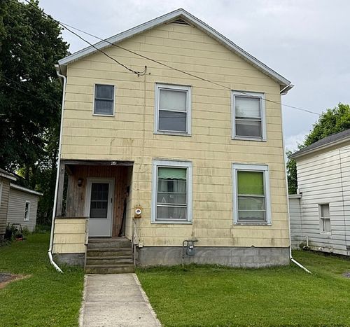 64 Walnut St, Auburn, NY, 13021-4281 | Card Image