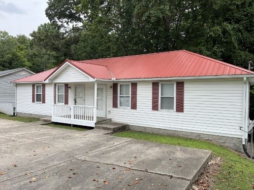 136 N Poole St, Ashland City, TN, 37015-1916 | Card Image
