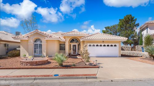 937 Via Monte St, El Paso, TX, 79912-6627 | Card Image