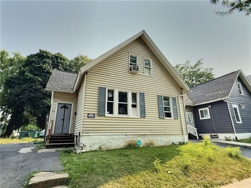 19 Bloomingdale St, Rochester, NY, 14621-4503 | Card Image