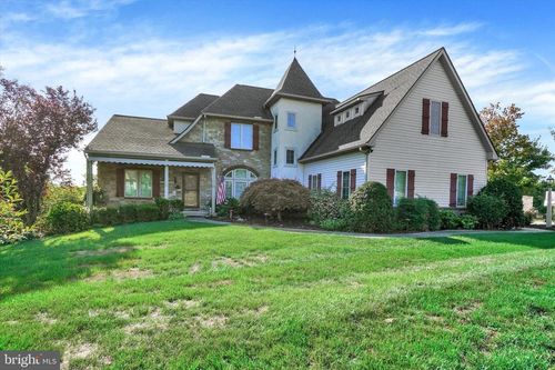 123 Livia Ln, WRIGHTSVILLE, PA, 17368-9176 | Card Image