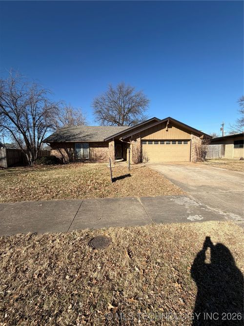 5716 S 80th East Ave, Tulsa, OK, 74145-8610 | Card Image