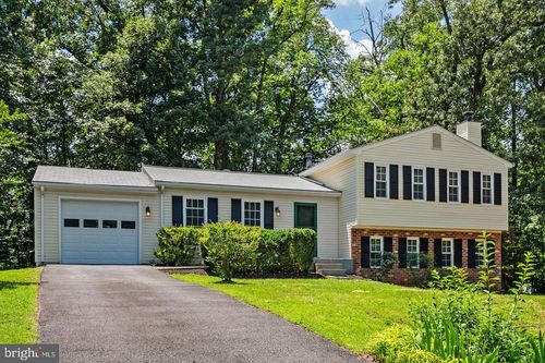 2422 Ivywood Rd, RESTON, VA, 20191-1610 | Card Image