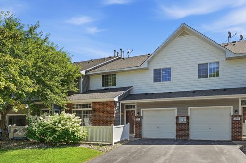 17973 Cobblestone Way, Eden Prairie, MN, 55347-2145 | Card Image